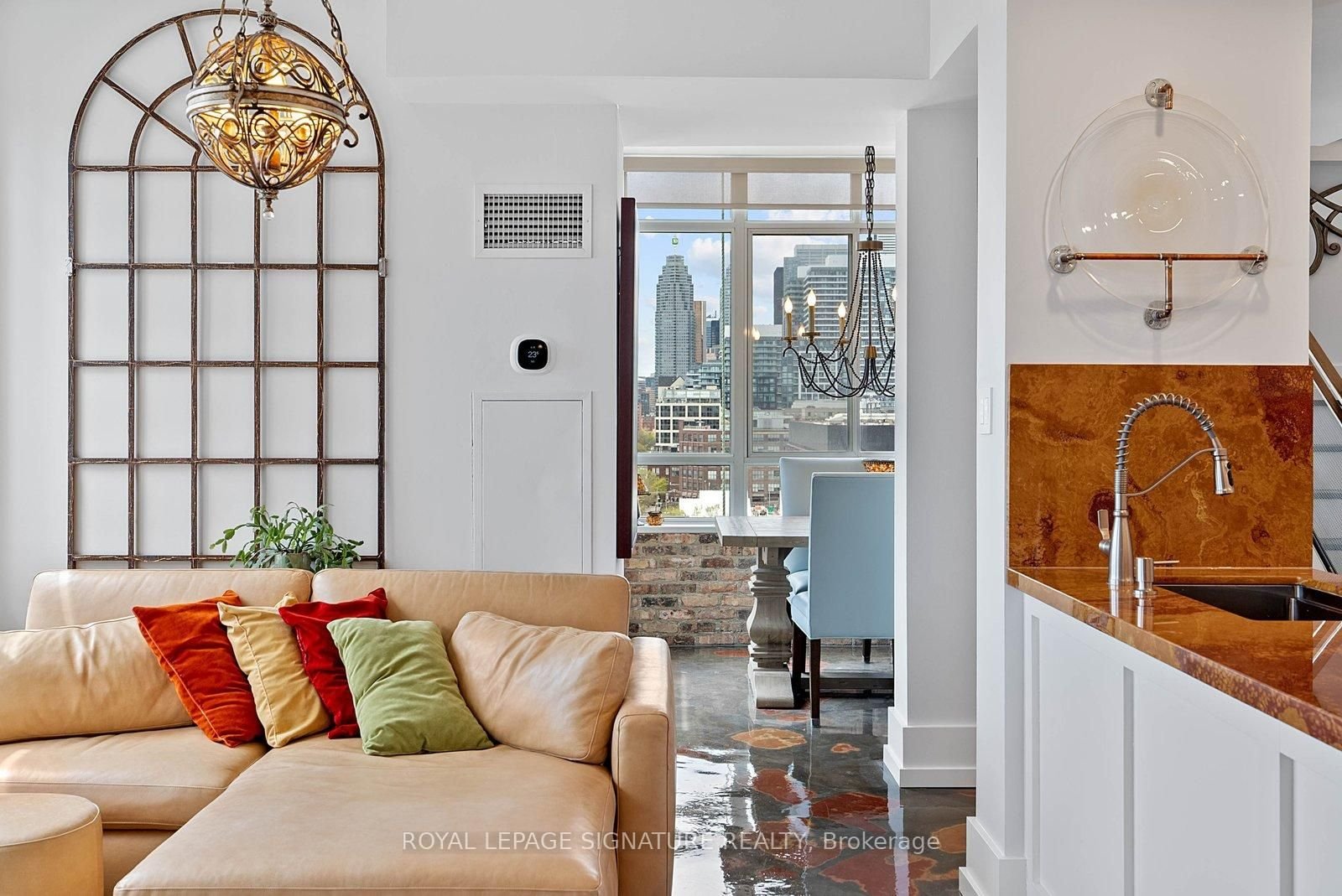 PENTHOUSE ON THE MILL