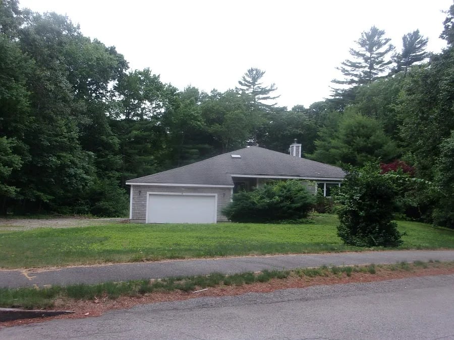24 Herring Brook Ln