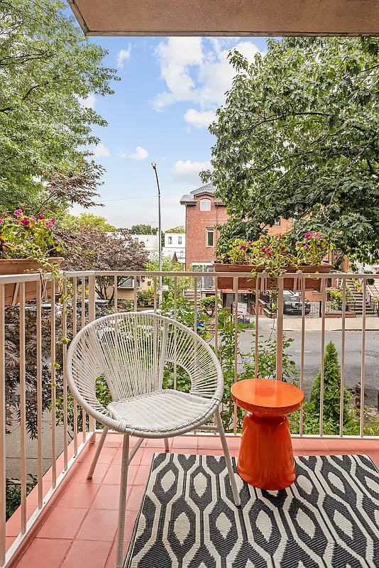 35 E Fourth St #2
