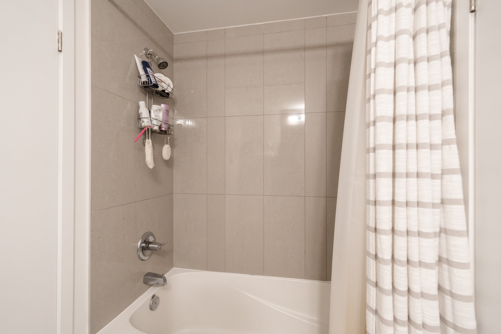 1416-98 Lillian Street 