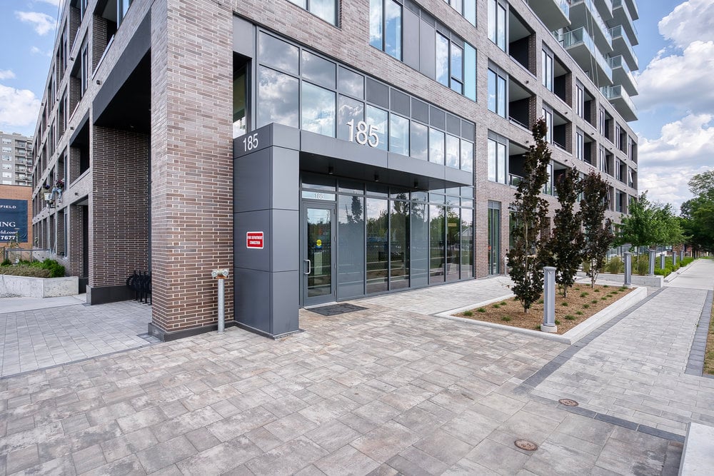 185 Deerfield Road 423