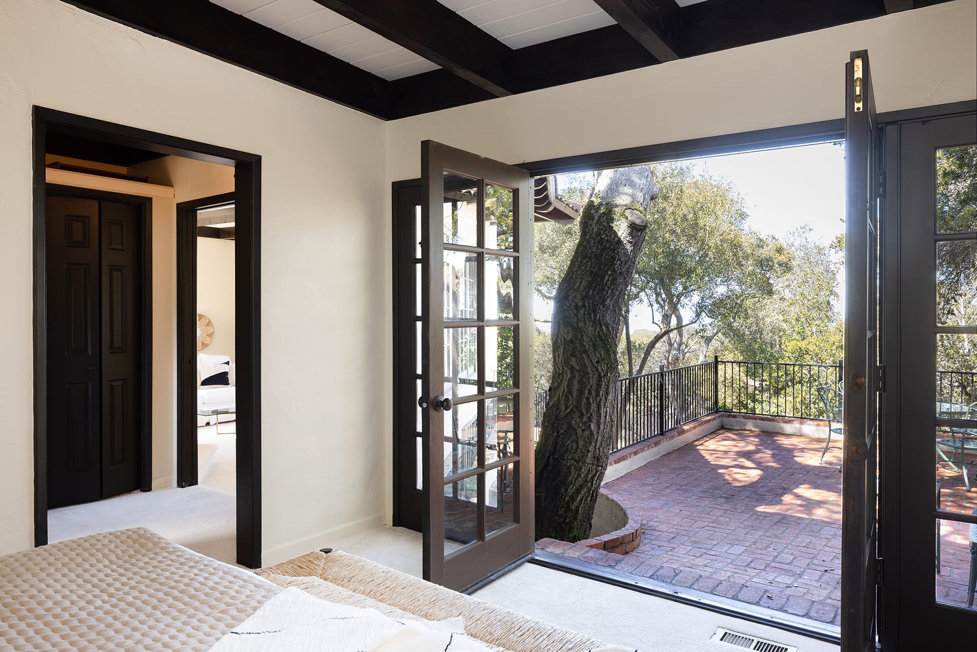 Serene Monterey Haven - 11975 Saddle Rd