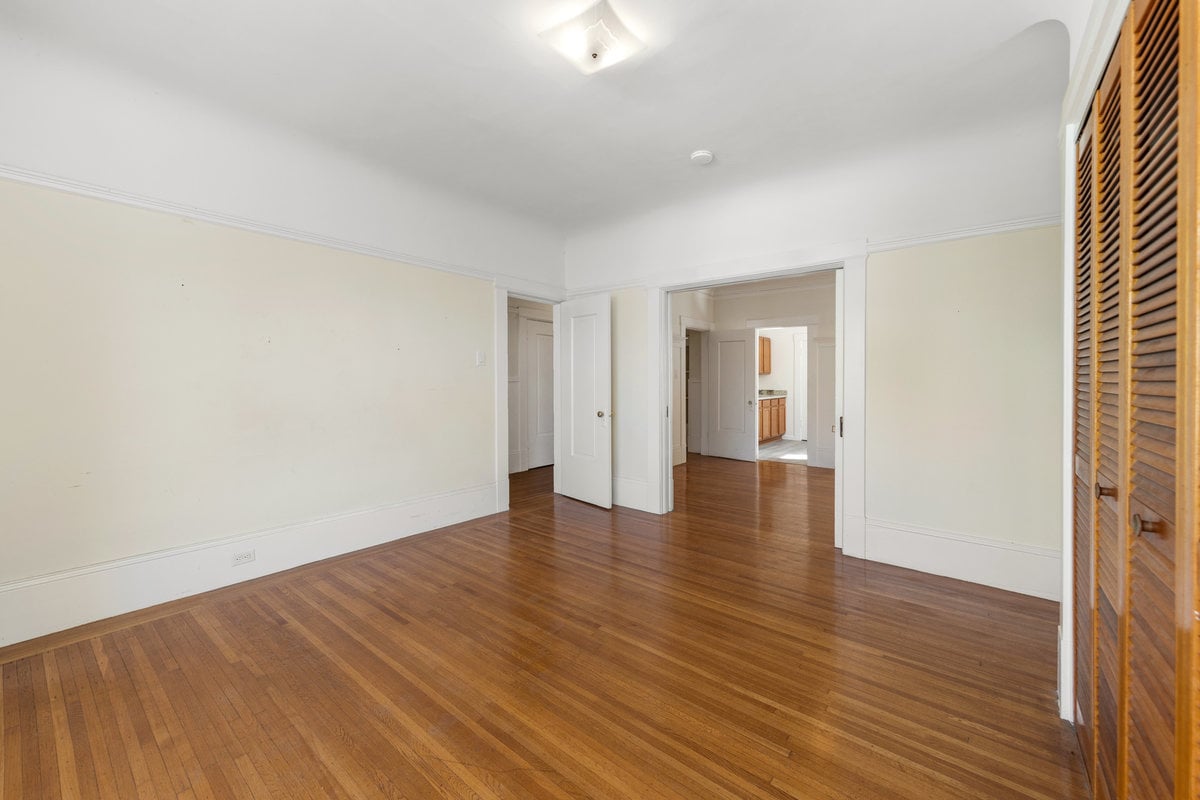 1630 Sacramento Street | 6 Units