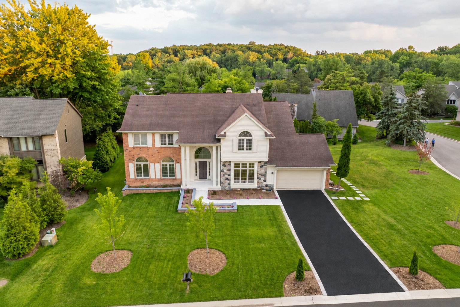 4802 Panorama Circle