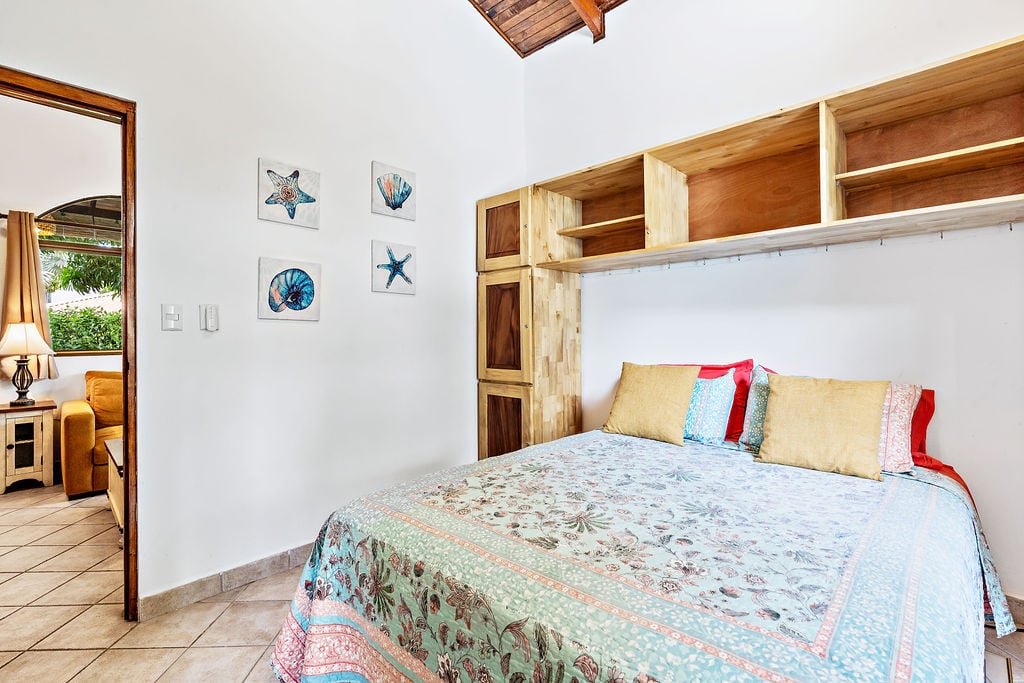 Villaggio Hideaway | Cozy beach side community hideaway condo