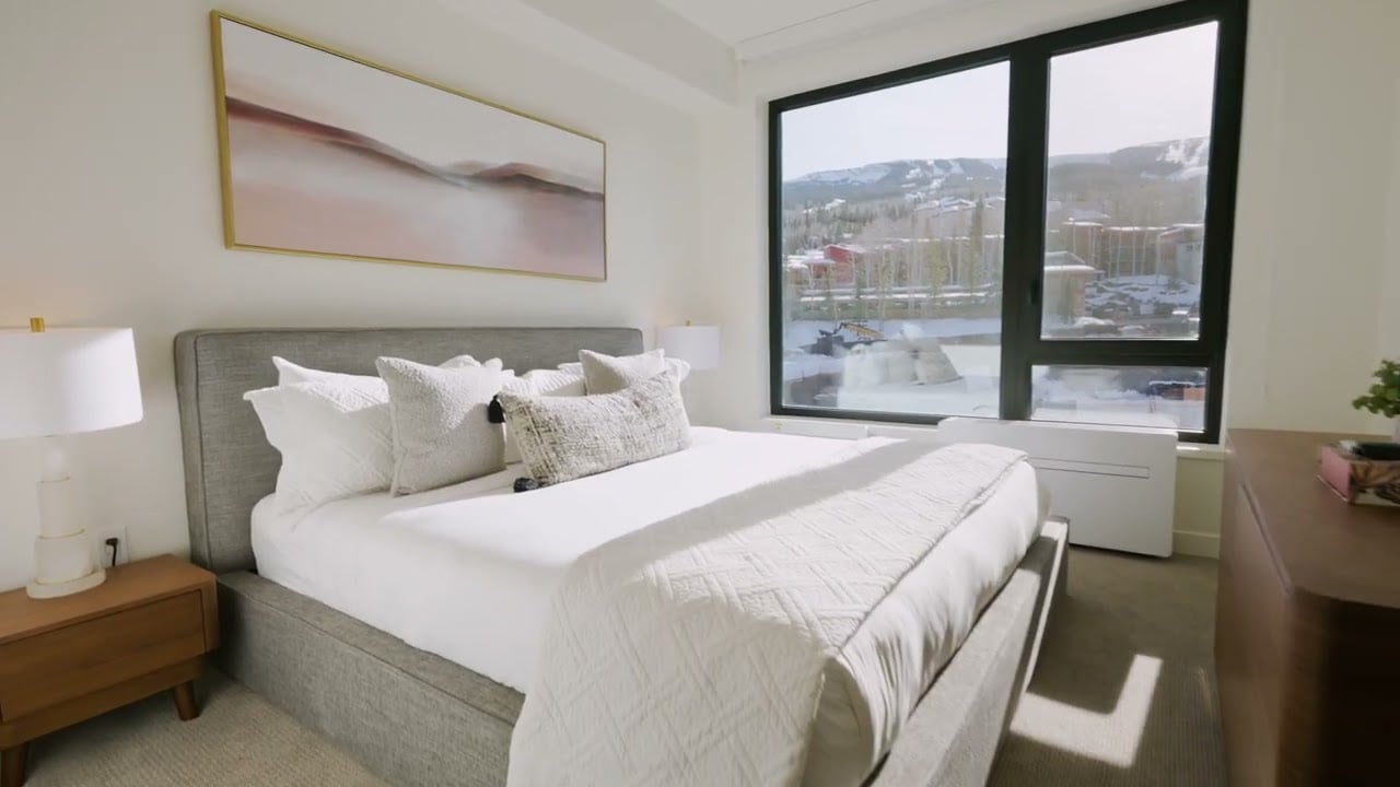 EPL 305 - Ski-in/out condo in Snowmass Village