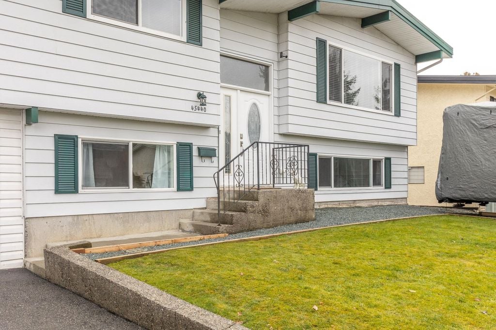 45440 Spartan Cres