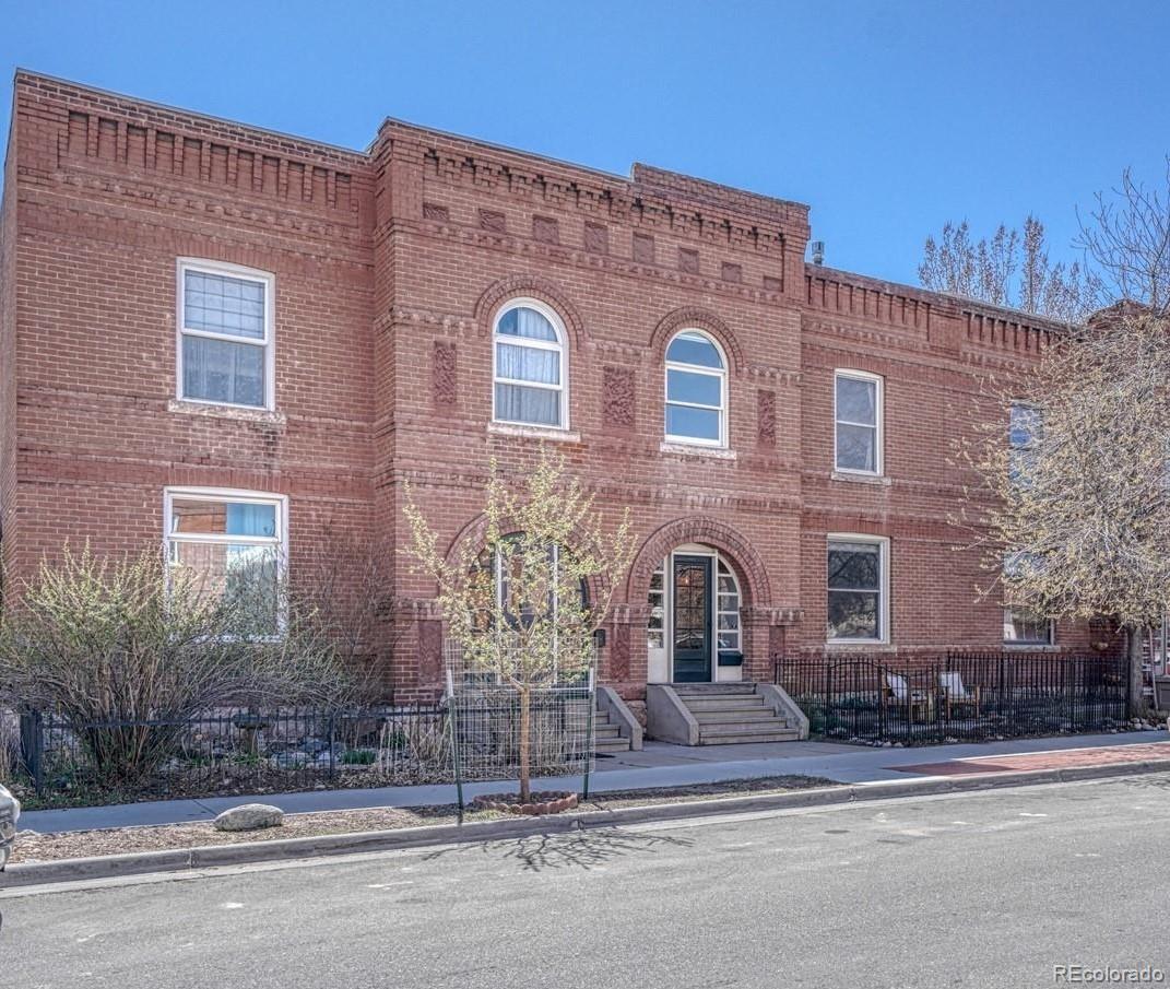 225 E St