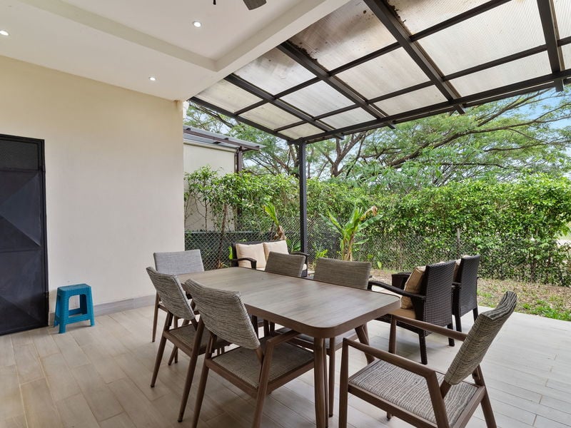 Jacarandas #2 | Affordable 3-Bedroom Townhouse Near Tamarindo Beach with Pool, Gym, and Secure Gated Living