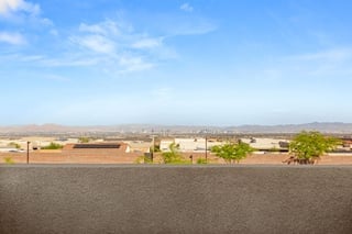 484 Windstone Crest
