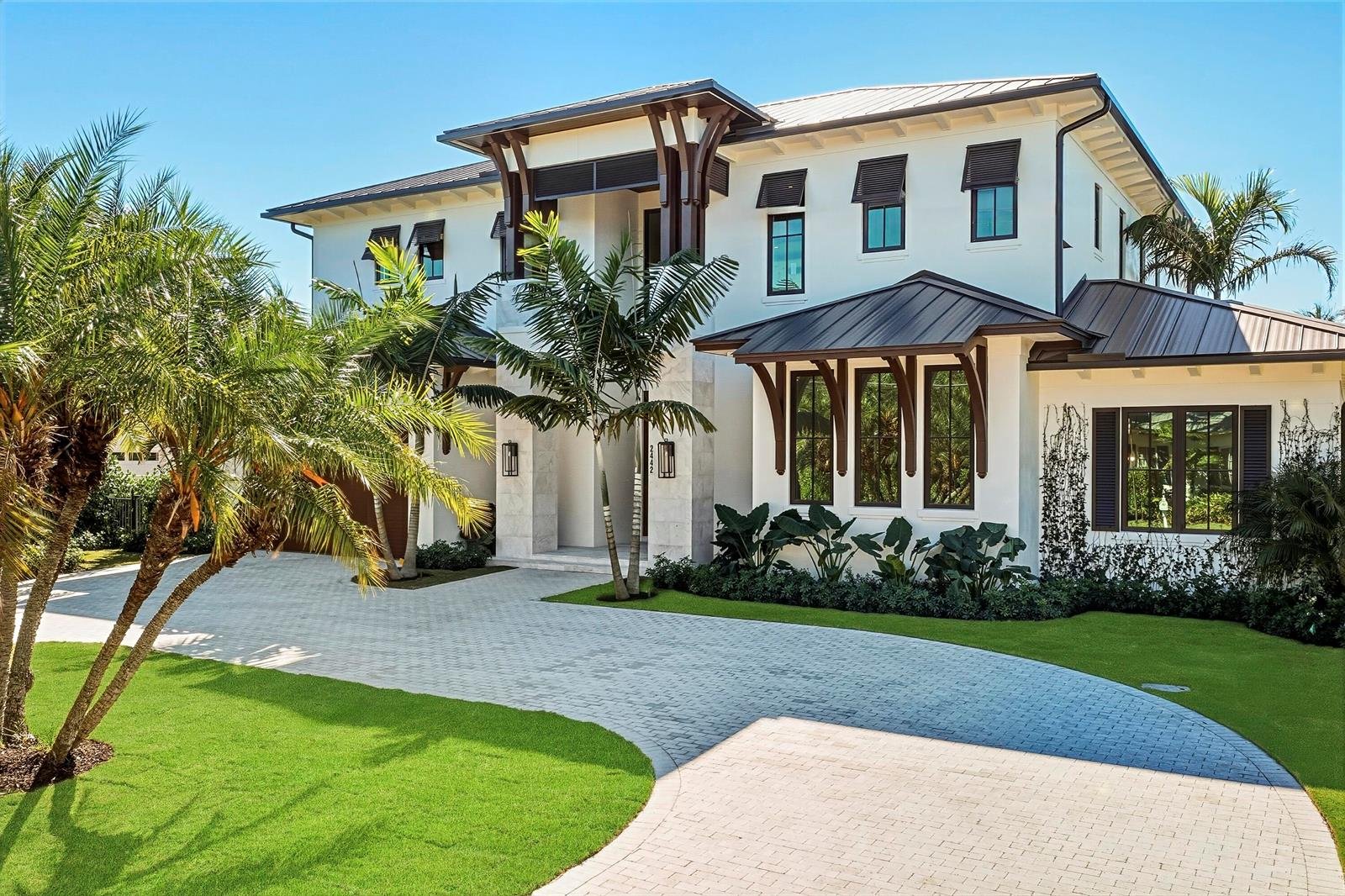 2442 Bay Circle