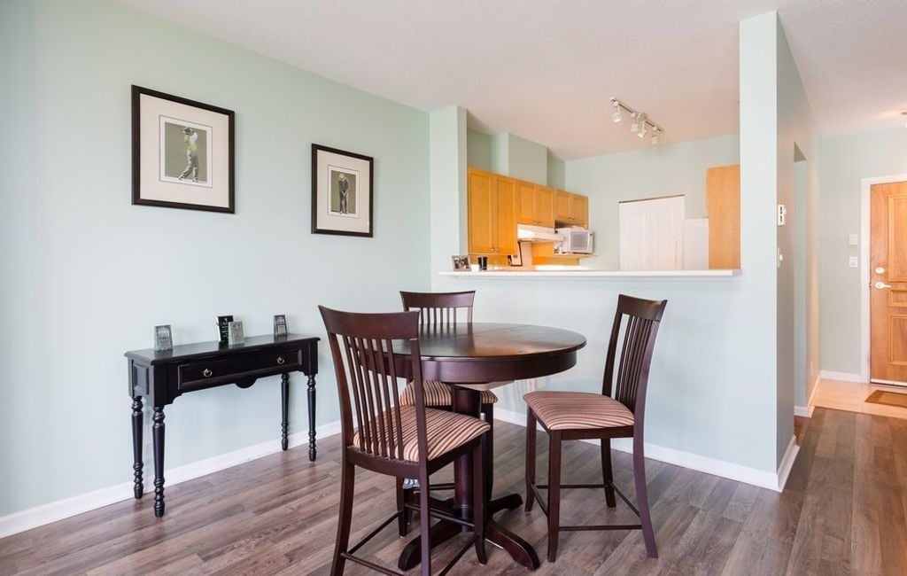 1880 E Kent Ave S, #303