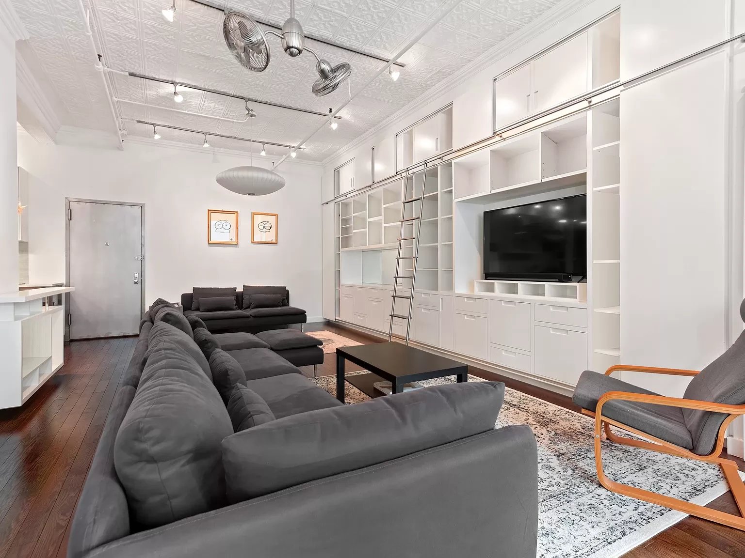 107 W 25th St, #5D
