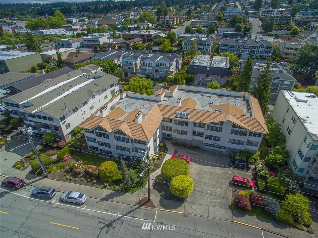 301-233 3rd Ave