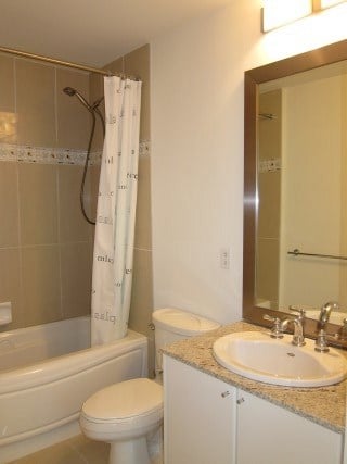 802-1211 Melville St