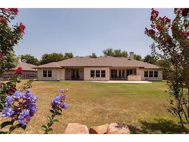 2700 Bear Springs Trl