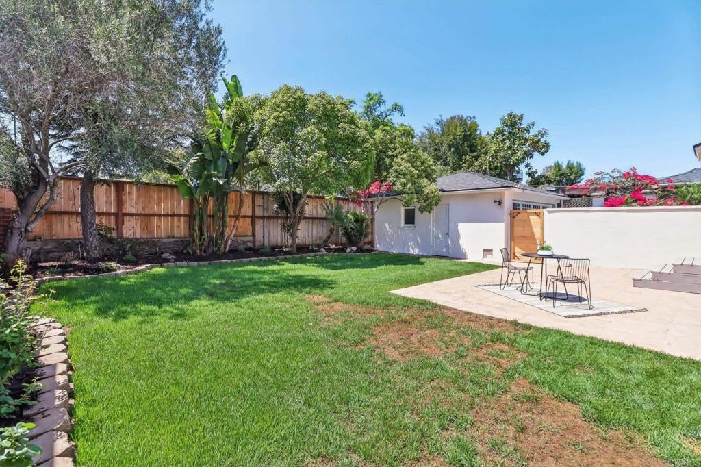 4985 Lucille Dr