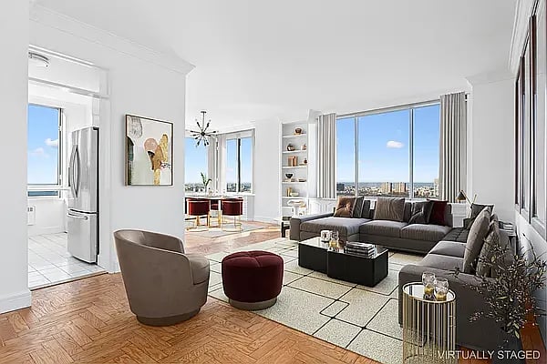 200 Riverside Blvd APT: 35A