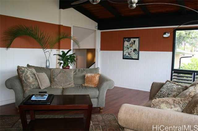 2210 Star Rd, Honolulu 96813