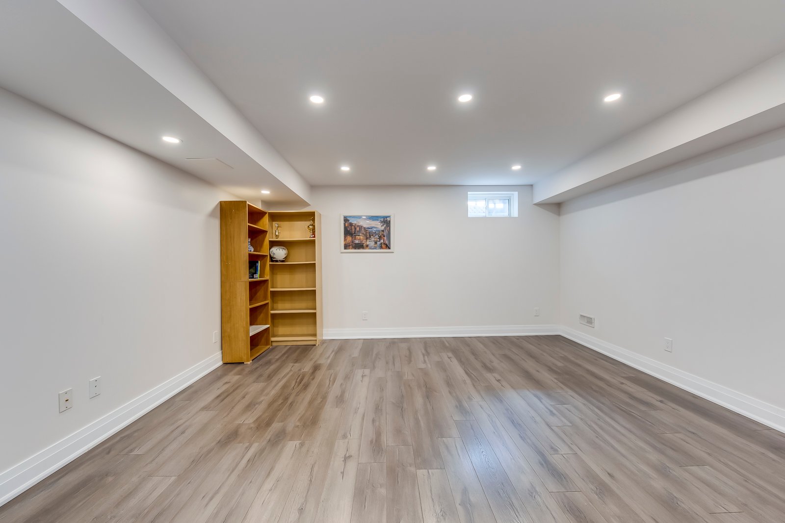 1038 Windbrook Grove