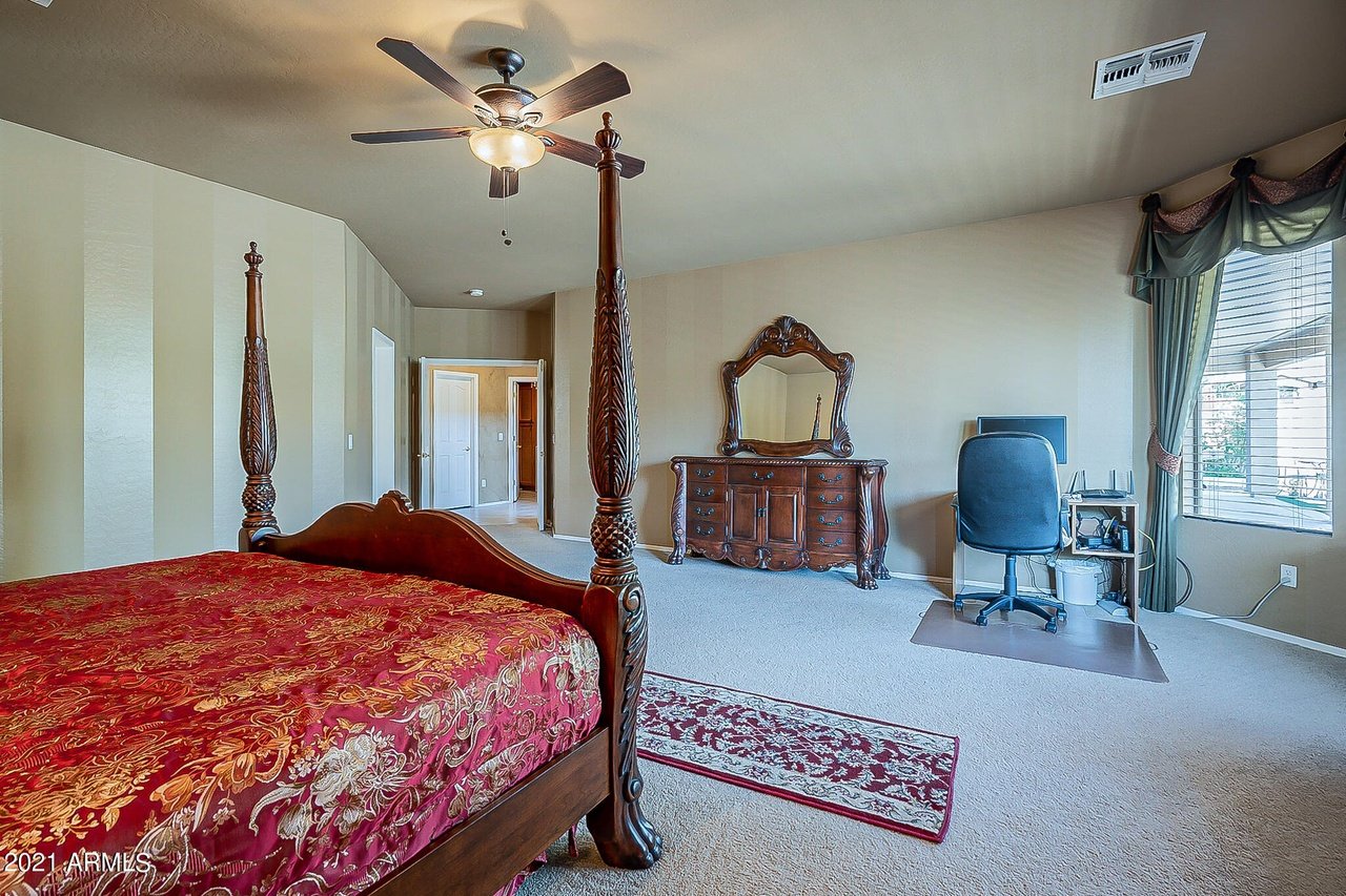 1709 E Kaibab Dr