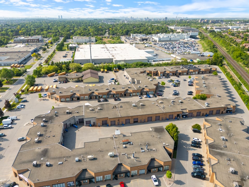 49&50-588 Edward Ave