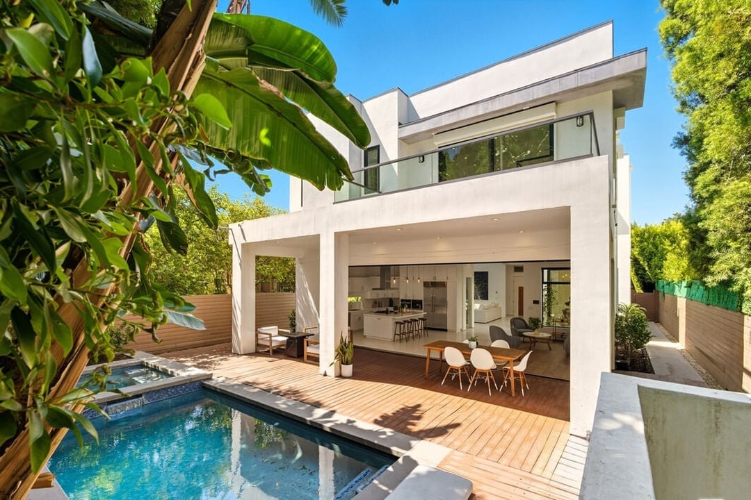 N Crescent Heights Blvd, 90046