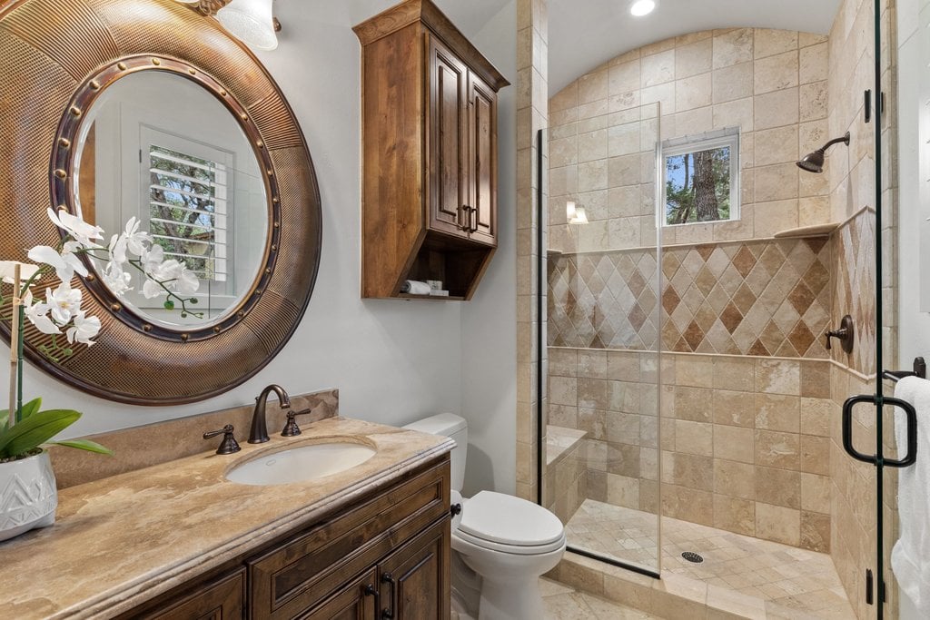 16005 Pontevedra Place