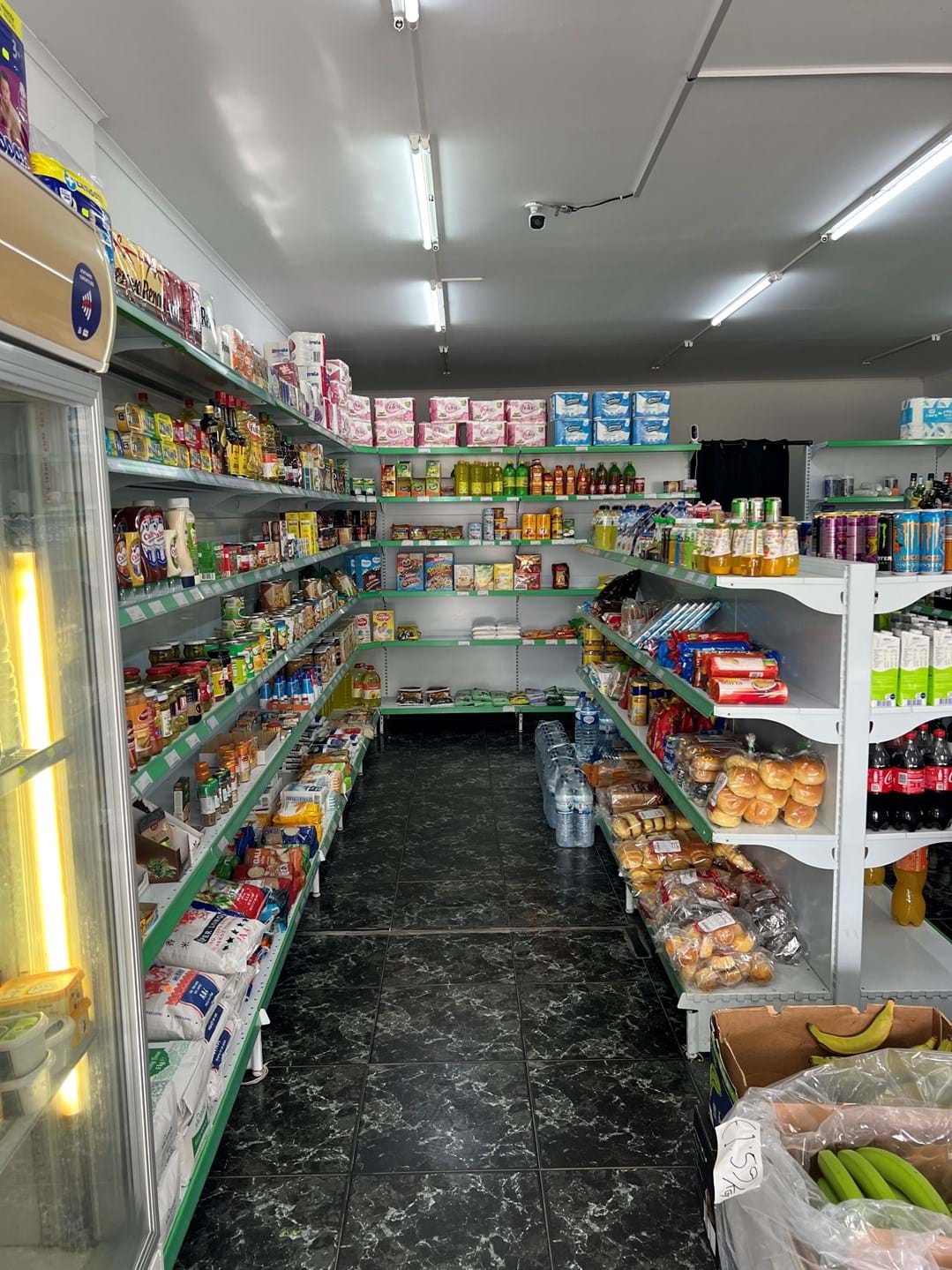 Prime Commercial Space Near Lisbon – Tenant in Place – 5% Annual Return