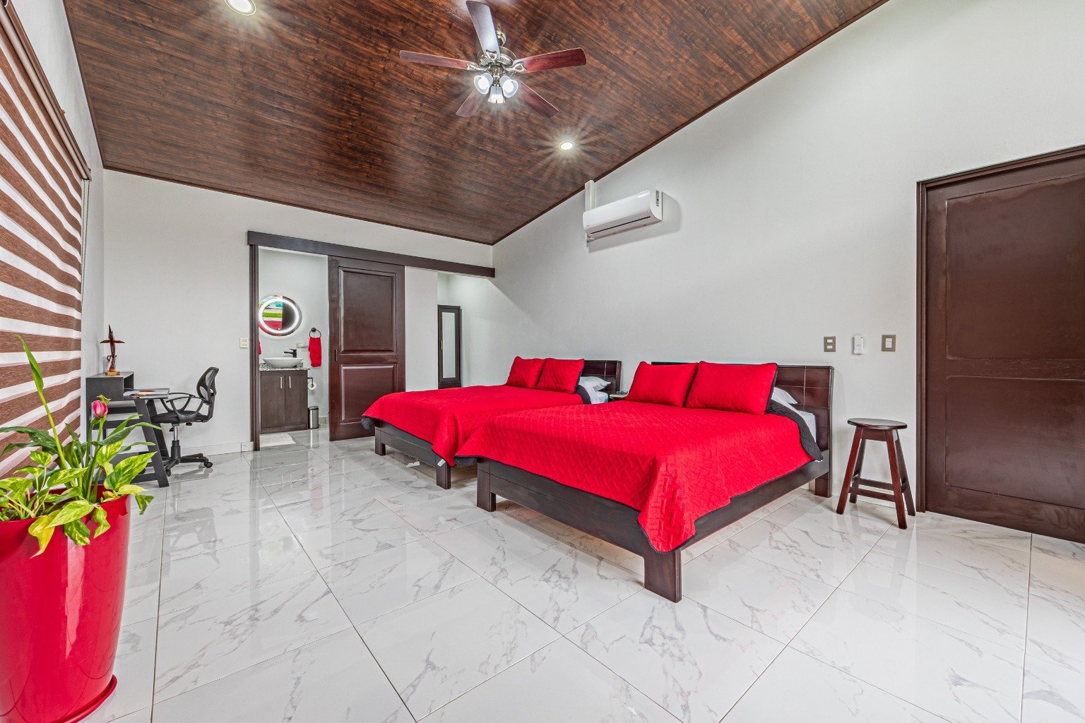 Incredible turnkey investment opportunity, 3 Rental villas, and a 2 Bedroom Home with a large pool.