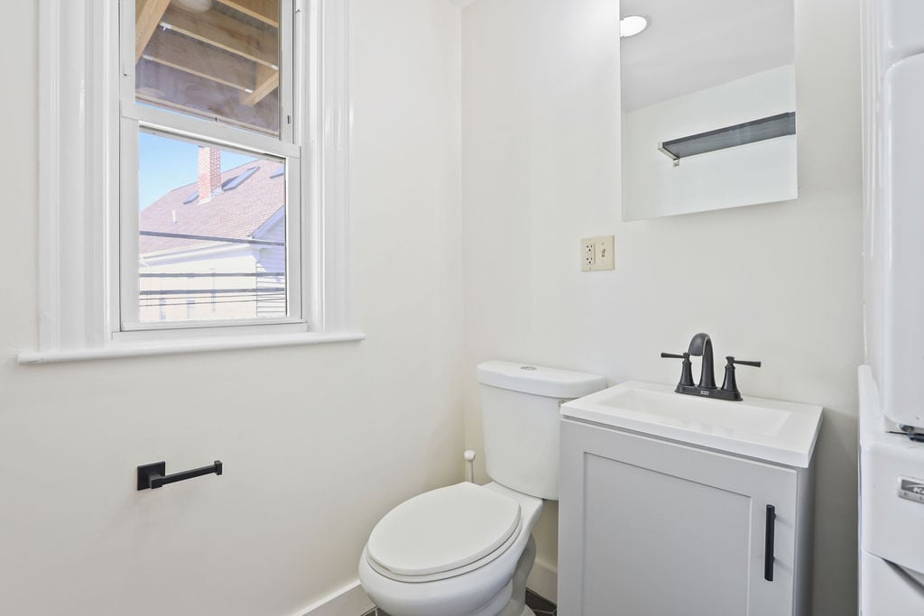 Spacious & Sundrenched In Savin Hill