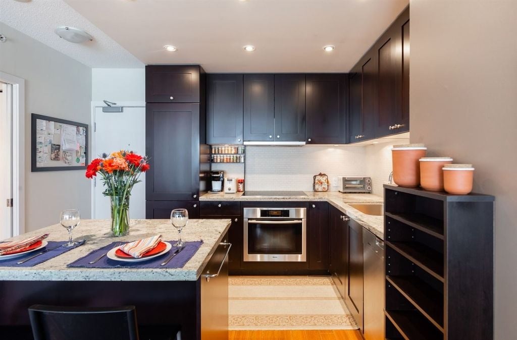 821 Cambie St, #608