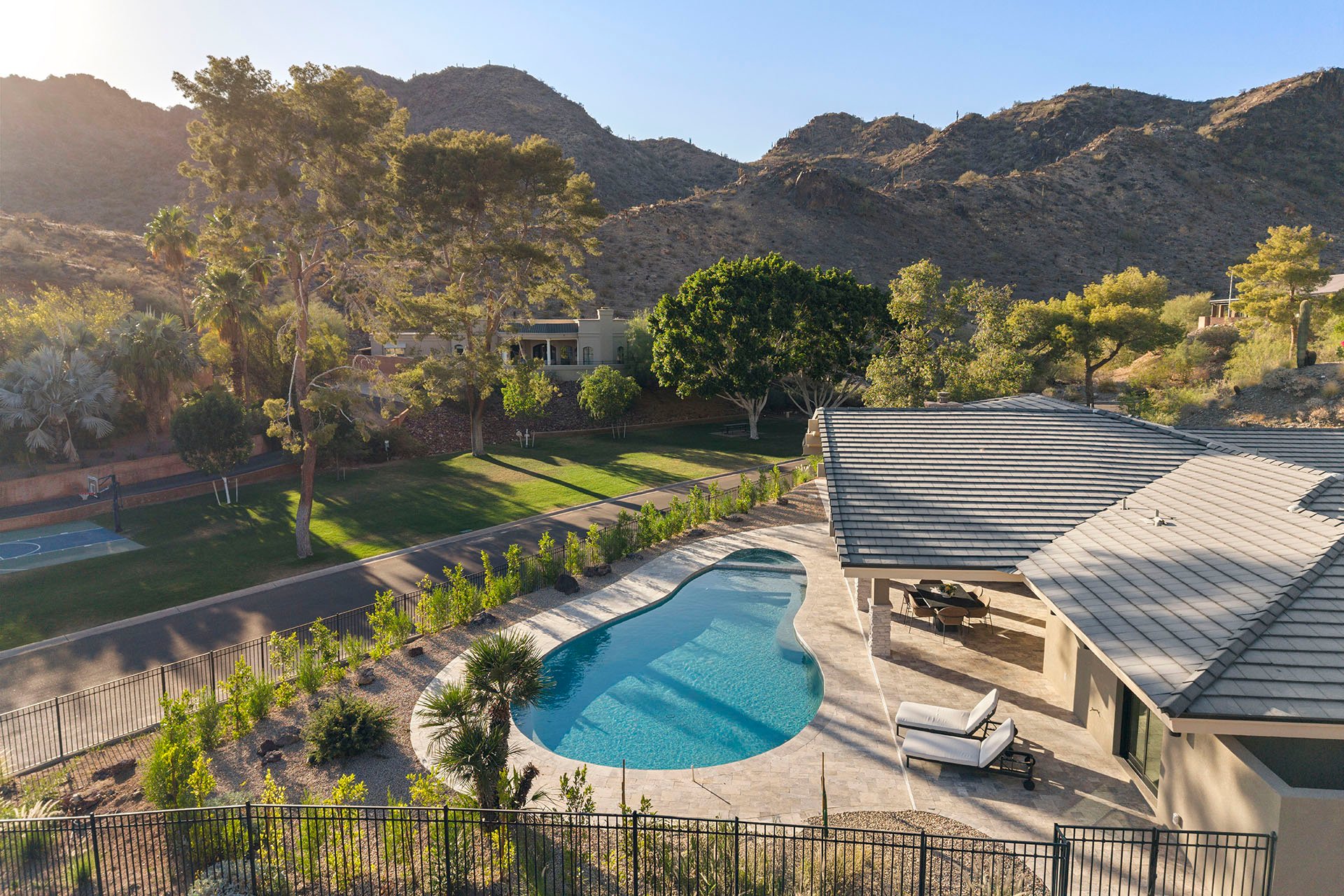 3500 E LINCOLN Drive 26