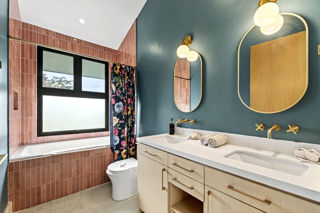 Casa Agave Azul | Contemporary 4-Bedroom Home with Detached Guest Casita in Playa Potrero