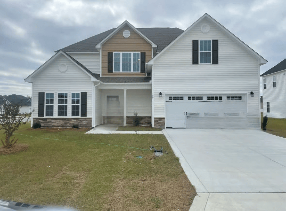 1001 Loretta Ln