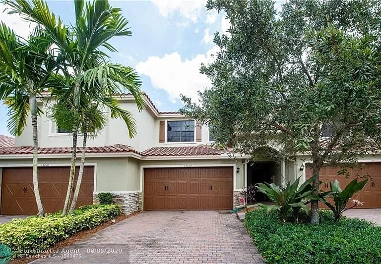 13012 Riverwalk Cir N