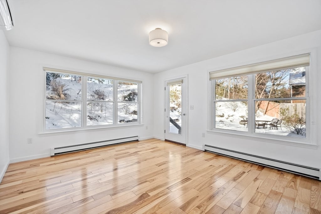 780 Main St