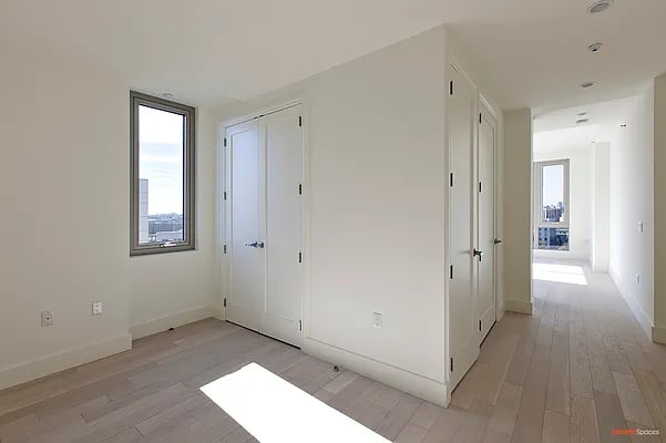 44-15 Purves St, #5D