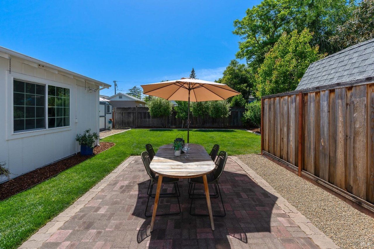 2387 Yajome St
