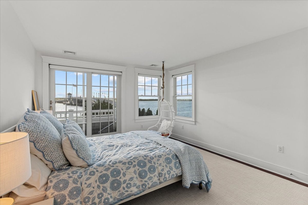1200 Bay Avenue, Mantoloking