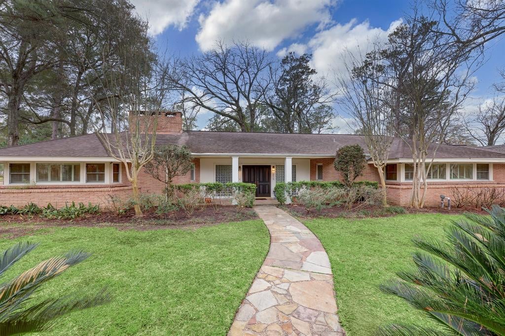 218 Chimney Rock Rd