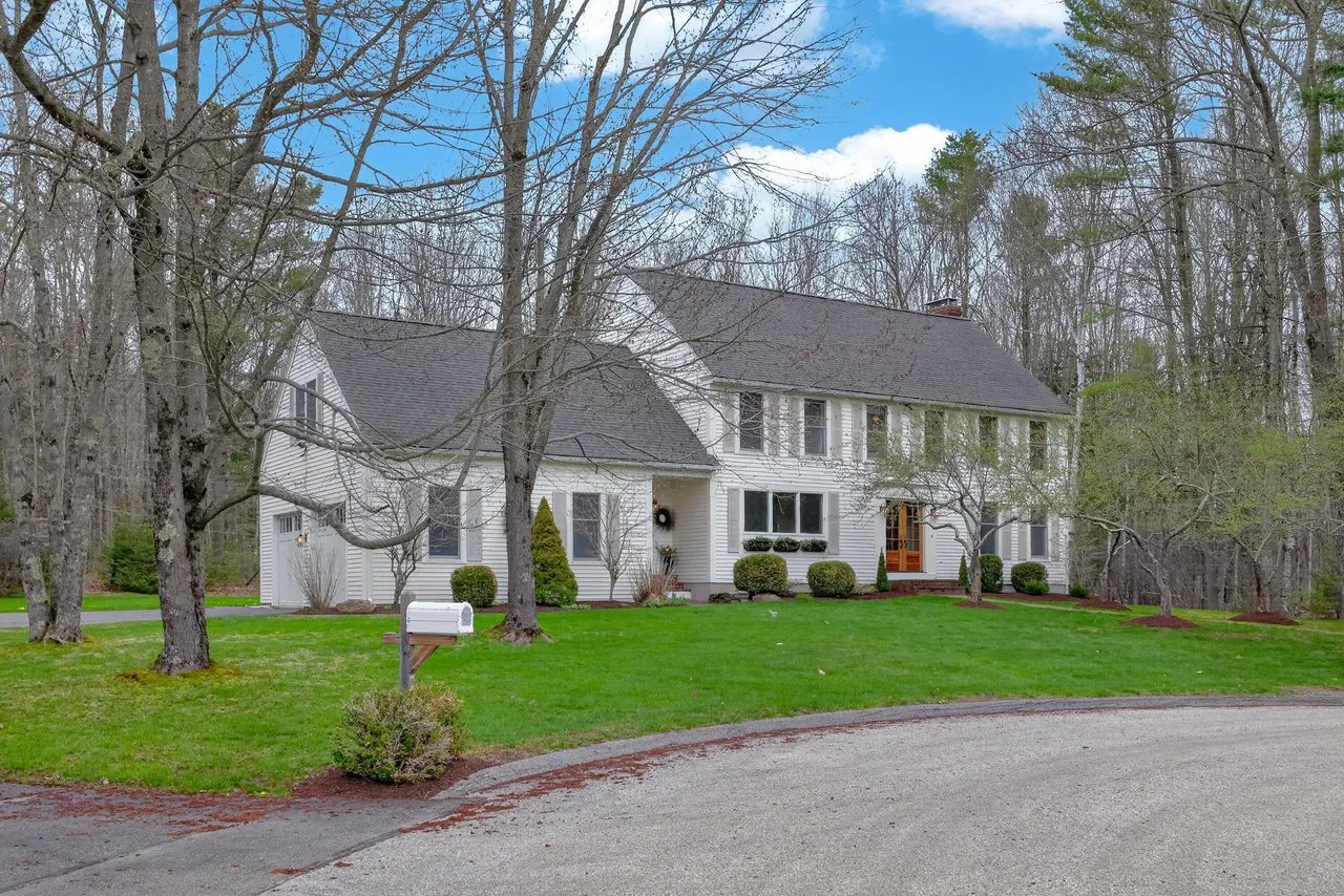 New Listing: 32 Acorn Circle, Yarmouth, ME 04096 – $1,695,000