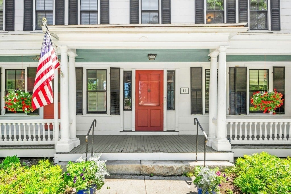 11 Fairbanks Street Unit 2