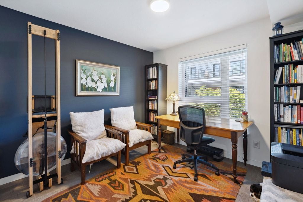 528 E 2nd St, #54