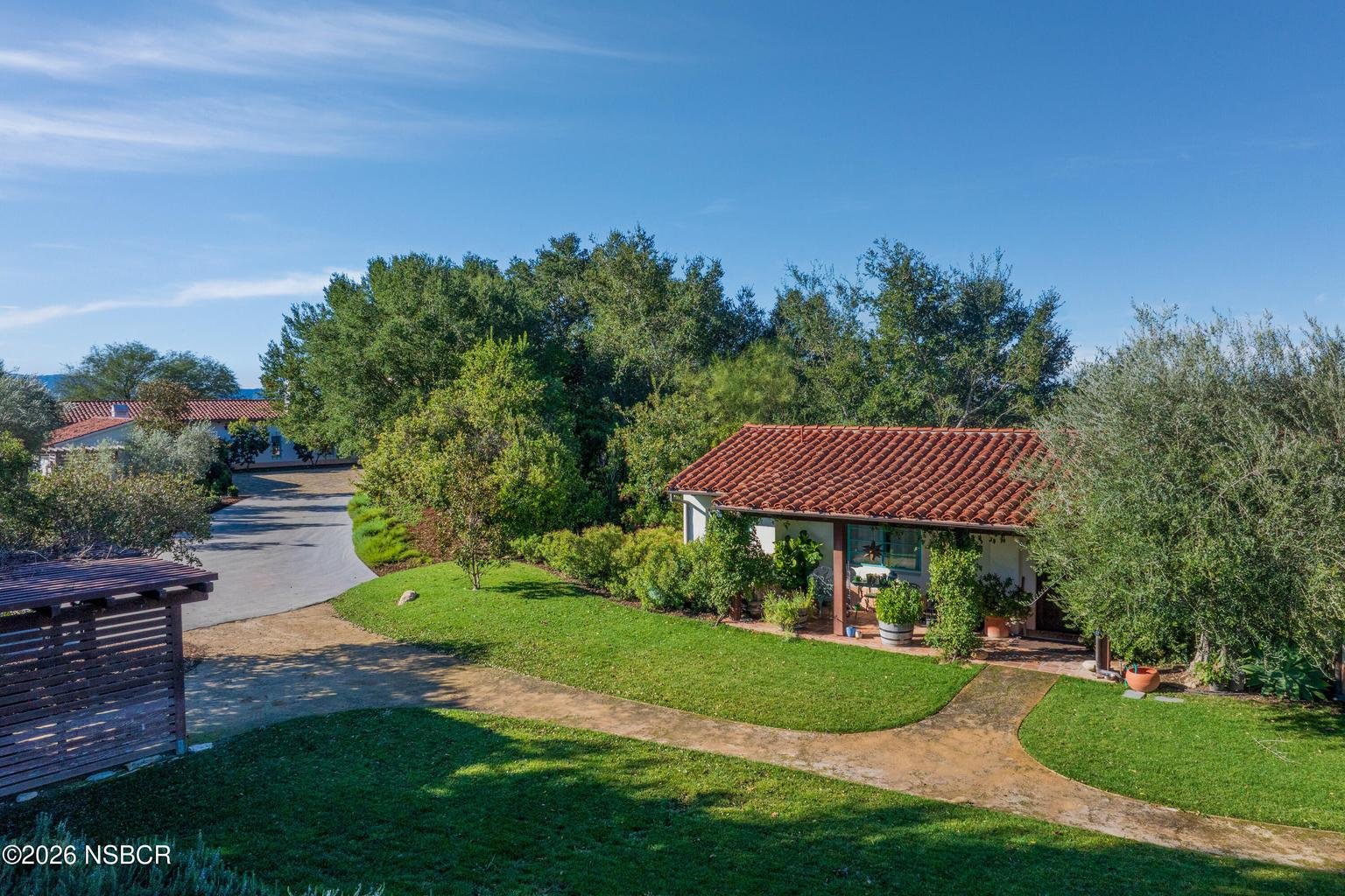 2830 Calzada Ave