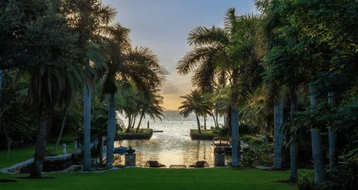 Four Seasons Coconut Grove