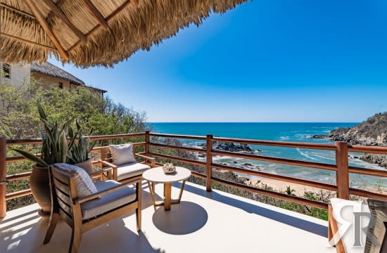 Mar del Sur, Montecito Beach Village