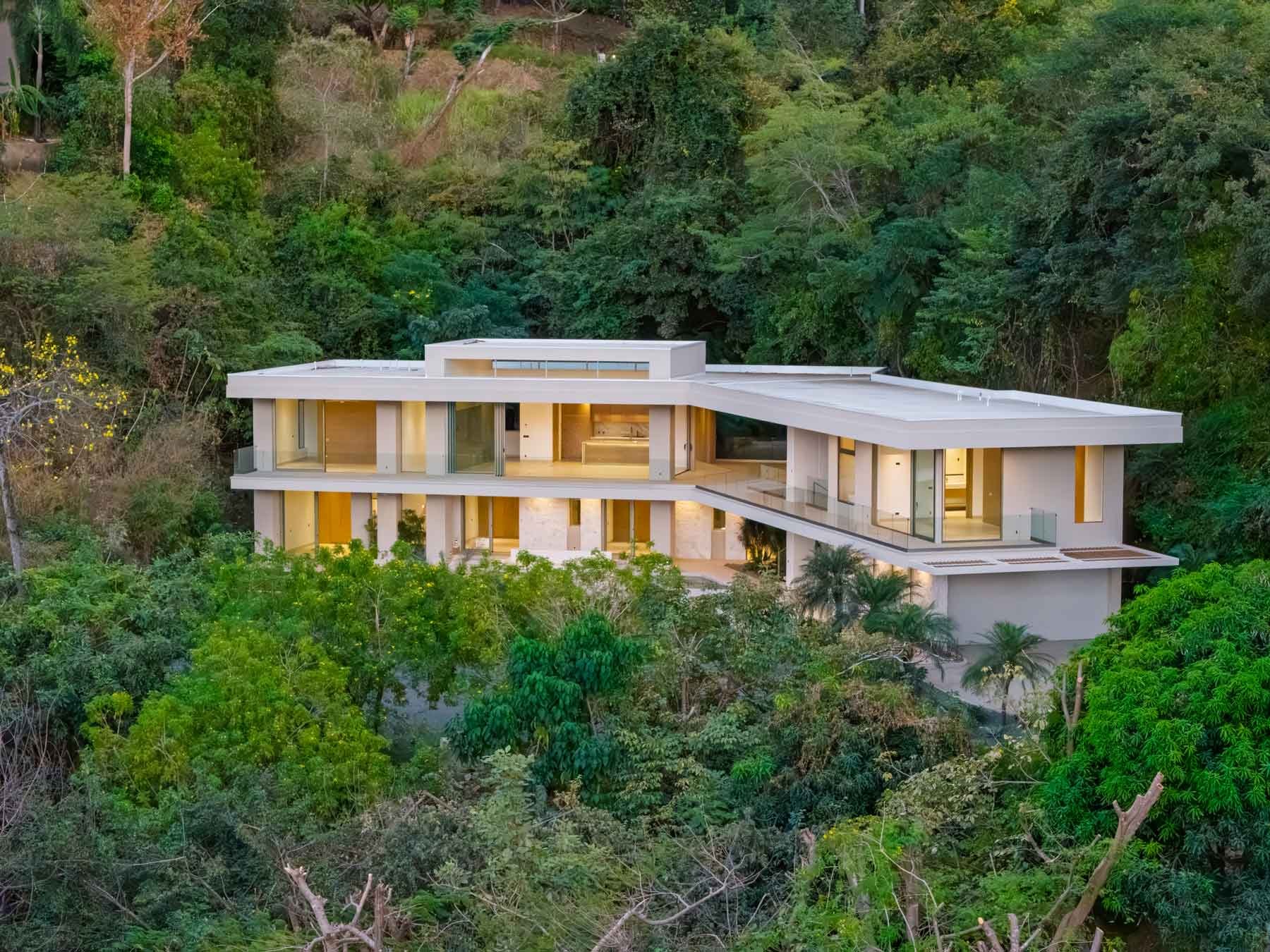 Casa De Los Sueños | Ocean-View Luxury Villa in Tamarindo’s Premier Gated Community, El Tesoro