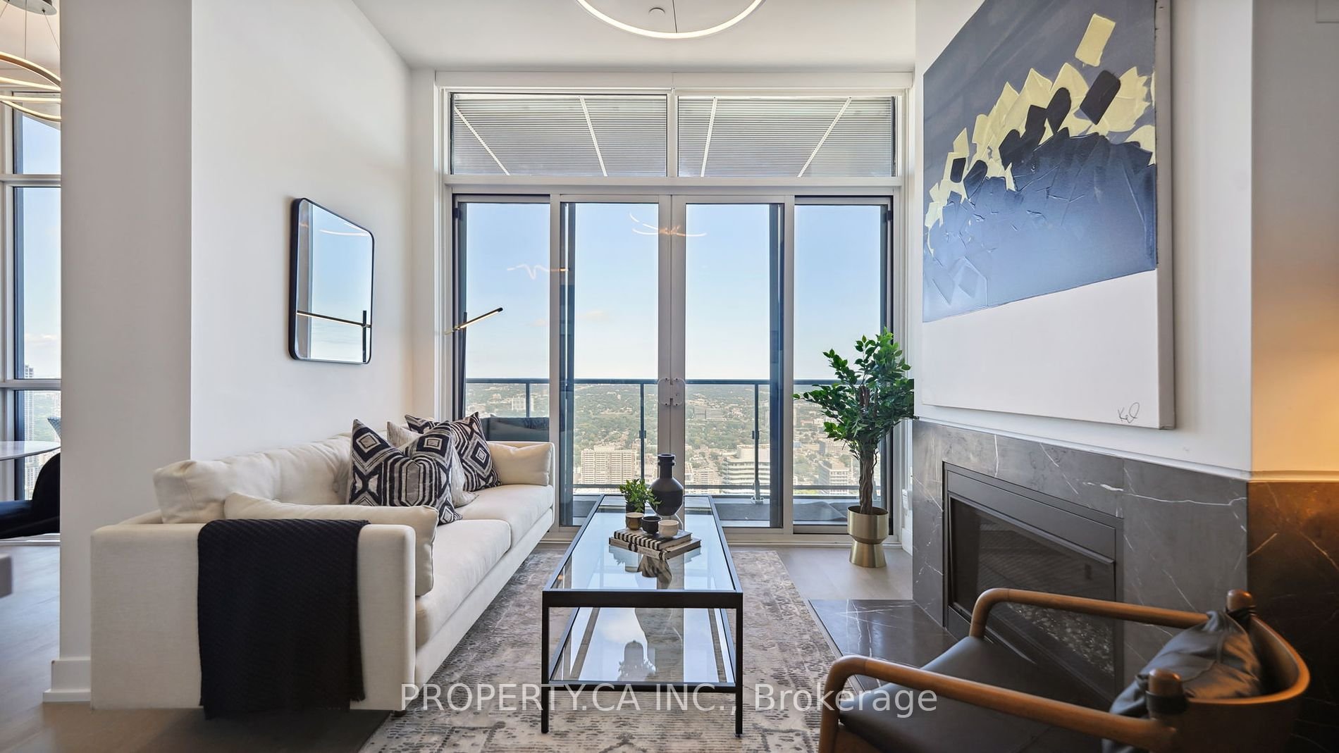 BAY STREET'S CAPTIVATING SUITE