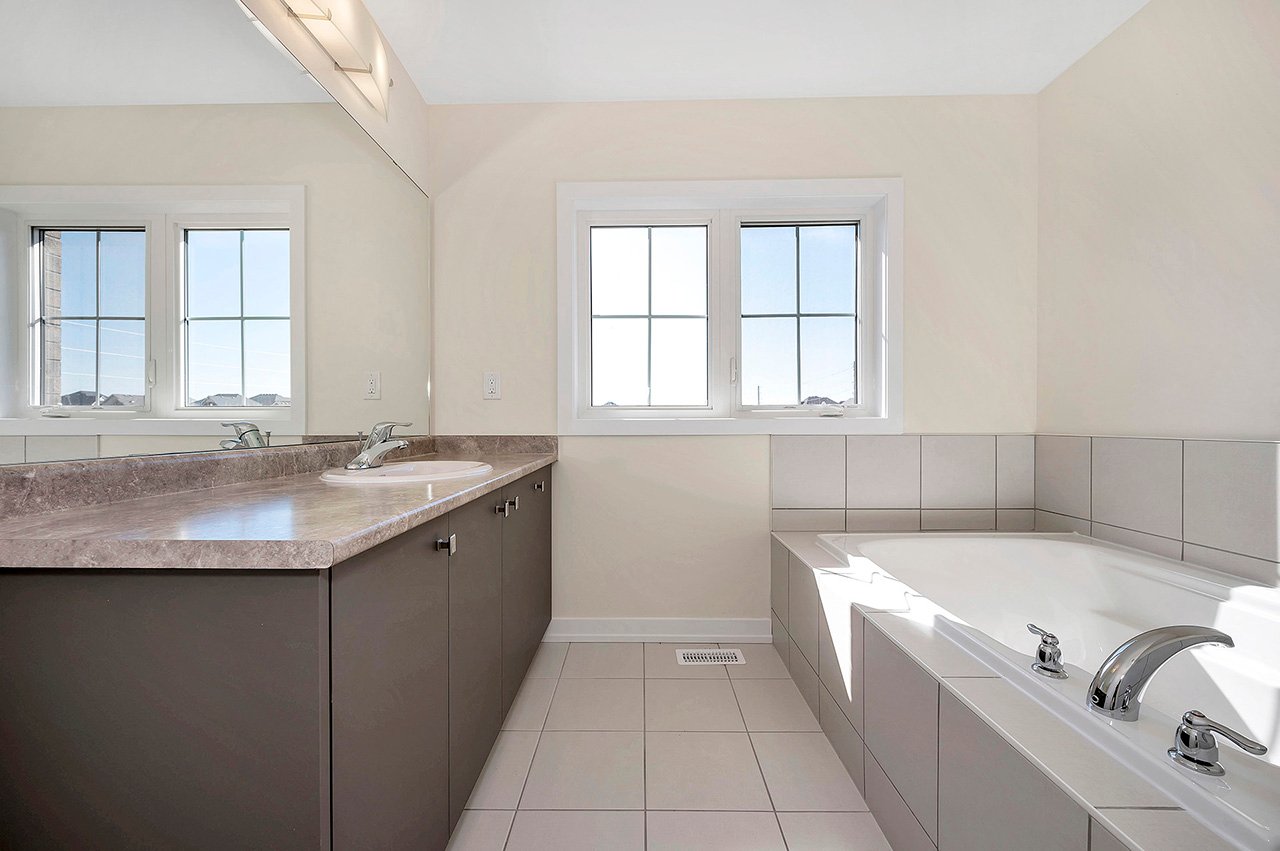 24 Basswood Crescent